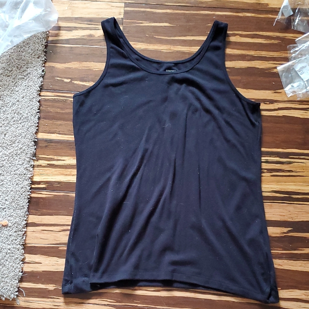 Black Sleeveless Top